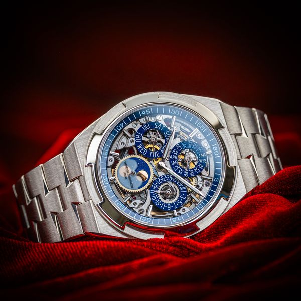 Vacheron Constantin Overseas 4300V/120G-B946